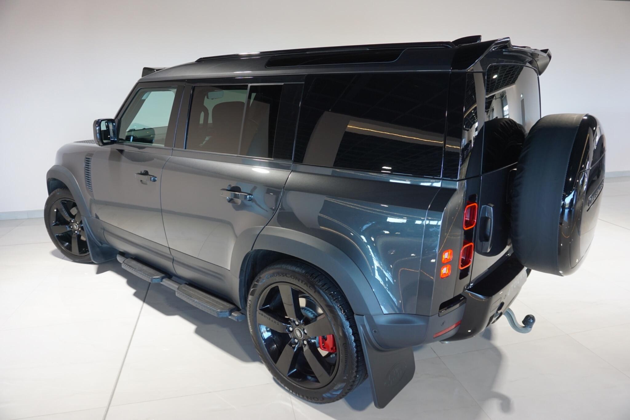 Land Rover Defender 110 3.0 D300 MHEV HSE Hard Top SUV 5dr Diesel Auto 4WD MWB Euro 6 (s/s) (300 ps)